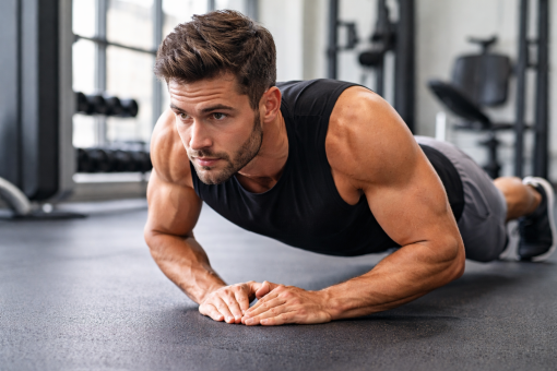 Diamond push up: benefici, muscoli allenati e corretta esecuzione