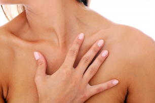 Le smagliature sul seno in estate peggiorano? 