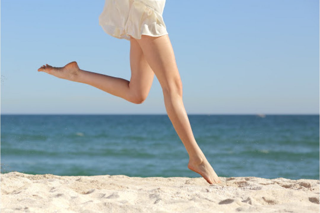 Pesantezza alle gambe in estate: i rimedi per alleviare il disturbo 