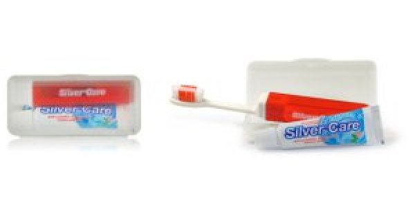 SILVER CARE - Set Dentale Da Viaggio Formato Da Spazzolino Con Setole Medie E  Dentifricio Gel